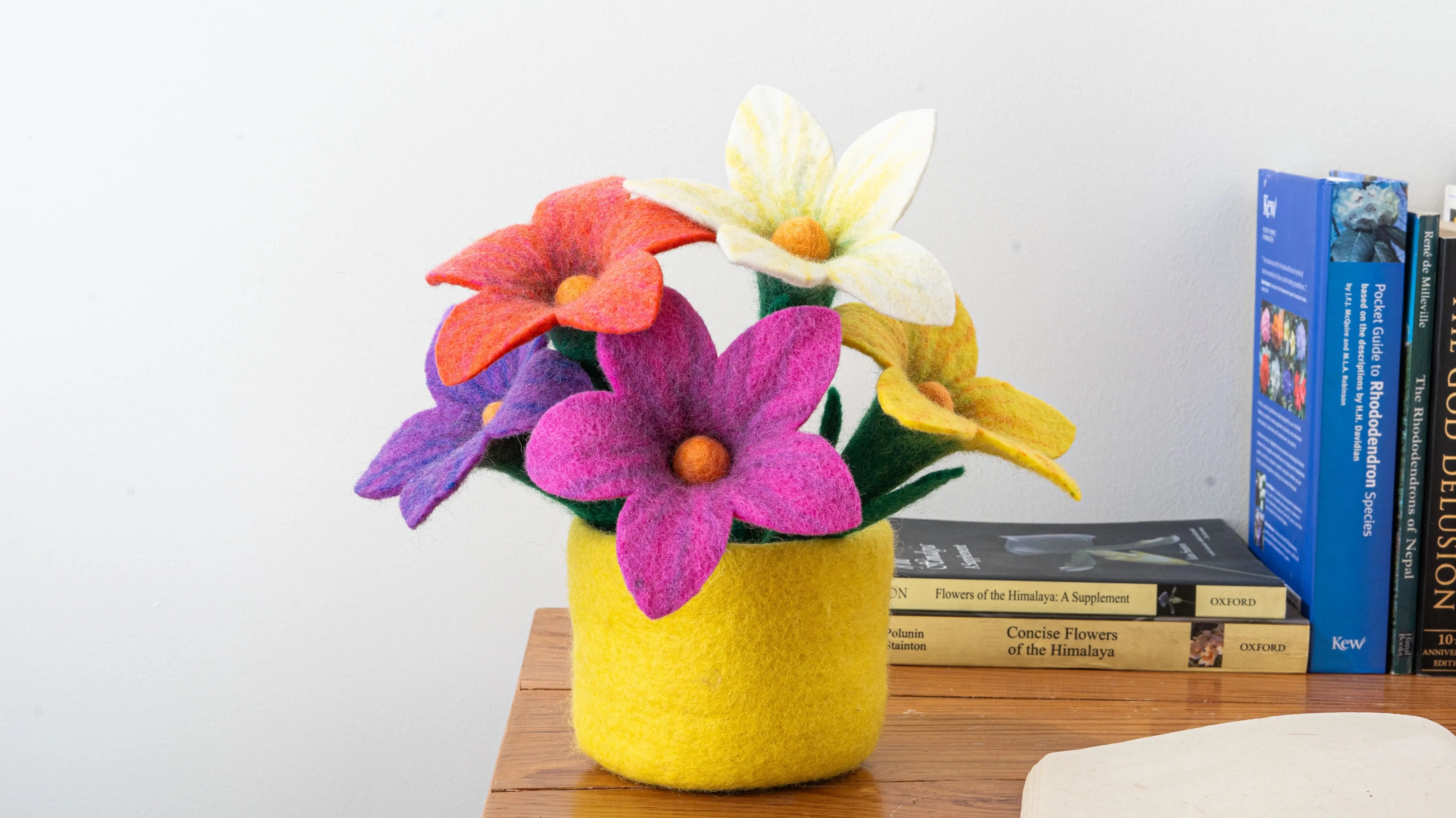 Crafting Impeccable Felt Flowers: Unveiling the Artistry of Handmade Floral Creations - Best Himalaya