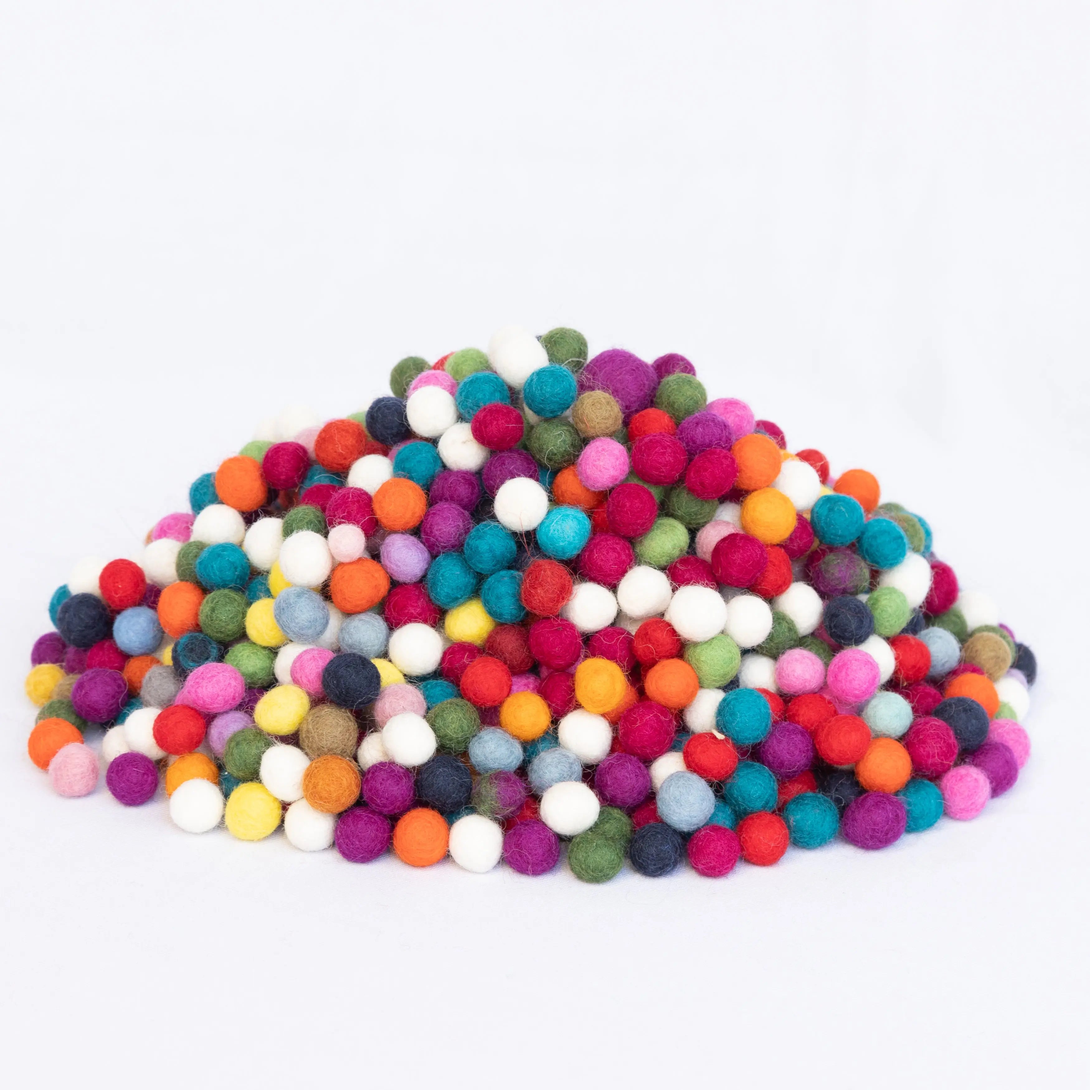 Exploring-the-Vibrant-World-of-Felt-Balls-in-Different-Colors Best Himalaya