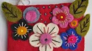 Felt-Purses-A-Stylish-and-Eco-Friendly-Fashion-Trend-Bulk-Quantity-Suppliers Best Himalaya