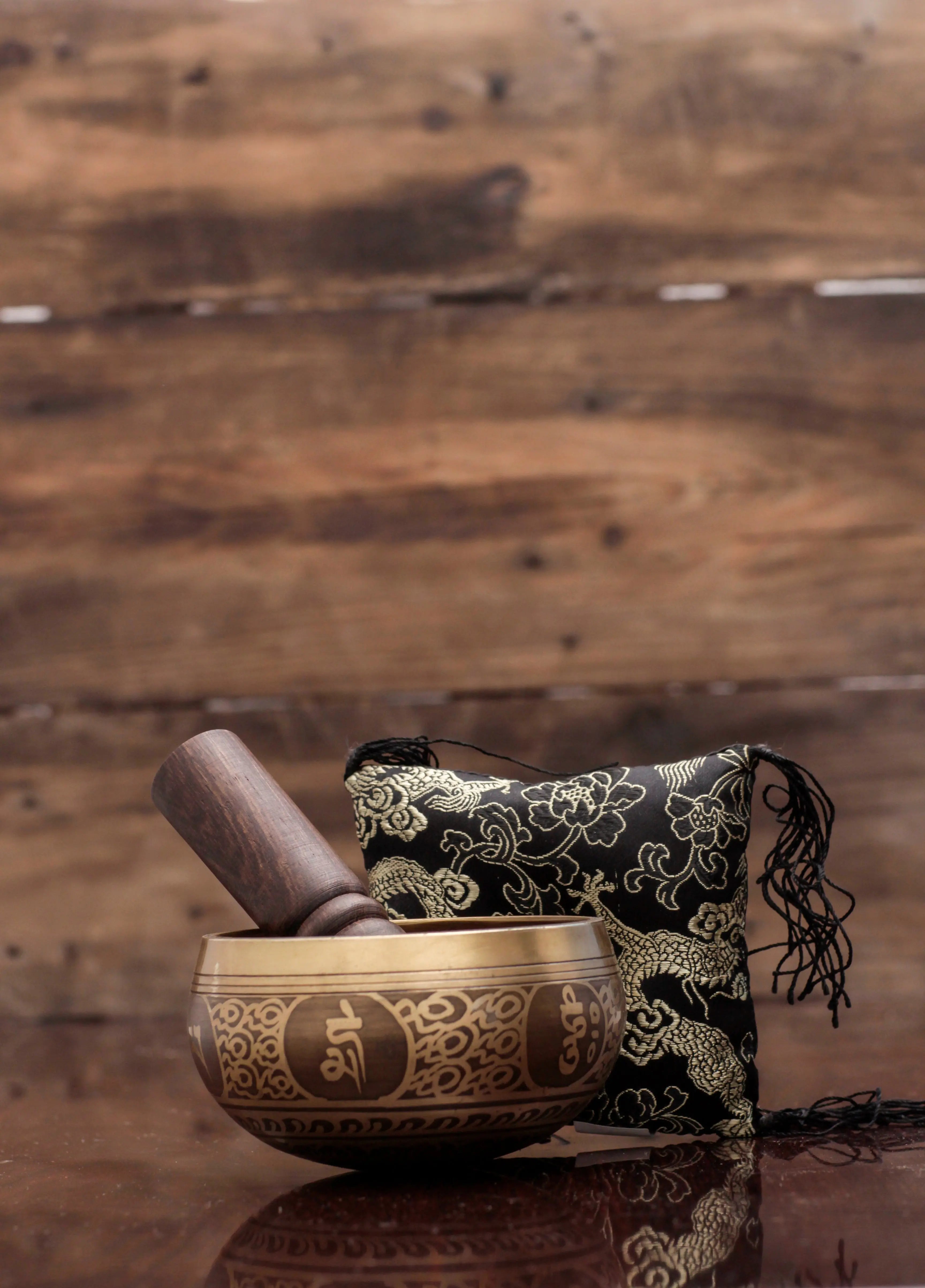 How to Play a Singing Bowl - Best Himalaya