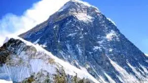 Mt. Everest : Conquering the Roof of the World - Best Himalaya