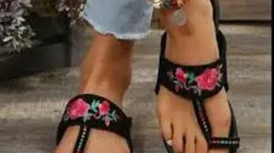Step Back in Time with Retro Slippers for Women - The Latest Nostalgic Trend in Footwear. - Best Himalaya