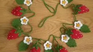 Sweet-and-Juicy-Delights-Strawberry-Garlands-for-Whimsical-Decor Best Himalaya