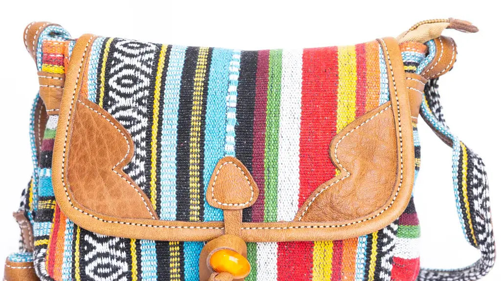 The Fanny Pack: Unpacking the Popularity of Western Fashion's Accessory and the Sustainable Twist with Hemp Fanny Packs - Best Himalaya