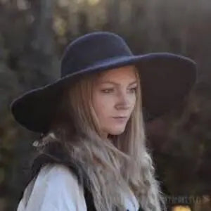 Top-8-Iconic-Felt-Hat-Styles-A-Blend-of-Tradition-and-Trend Best Himalaya
