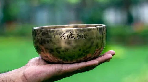 Unveiling the Melodic Charm: Exploring Types and Sizes of Full Moon Singing Bowls - Best Himalaya