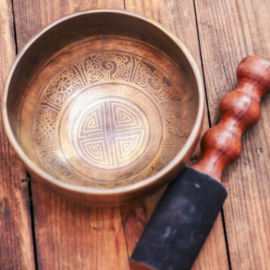 Antique Singing Bowl 13 cm Hand hammered - Best HimalayaBest Himalaya