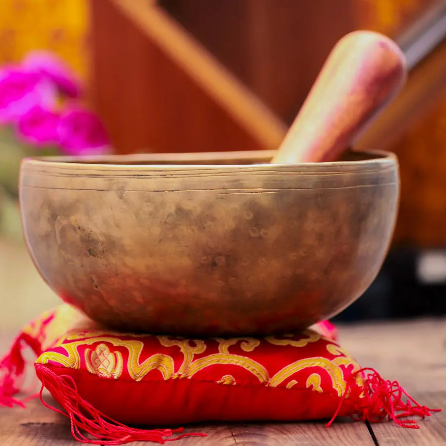 Antique Local Seven Metal Chakra Balancing Singing Bowl - Best HimalayaBest Himalaya