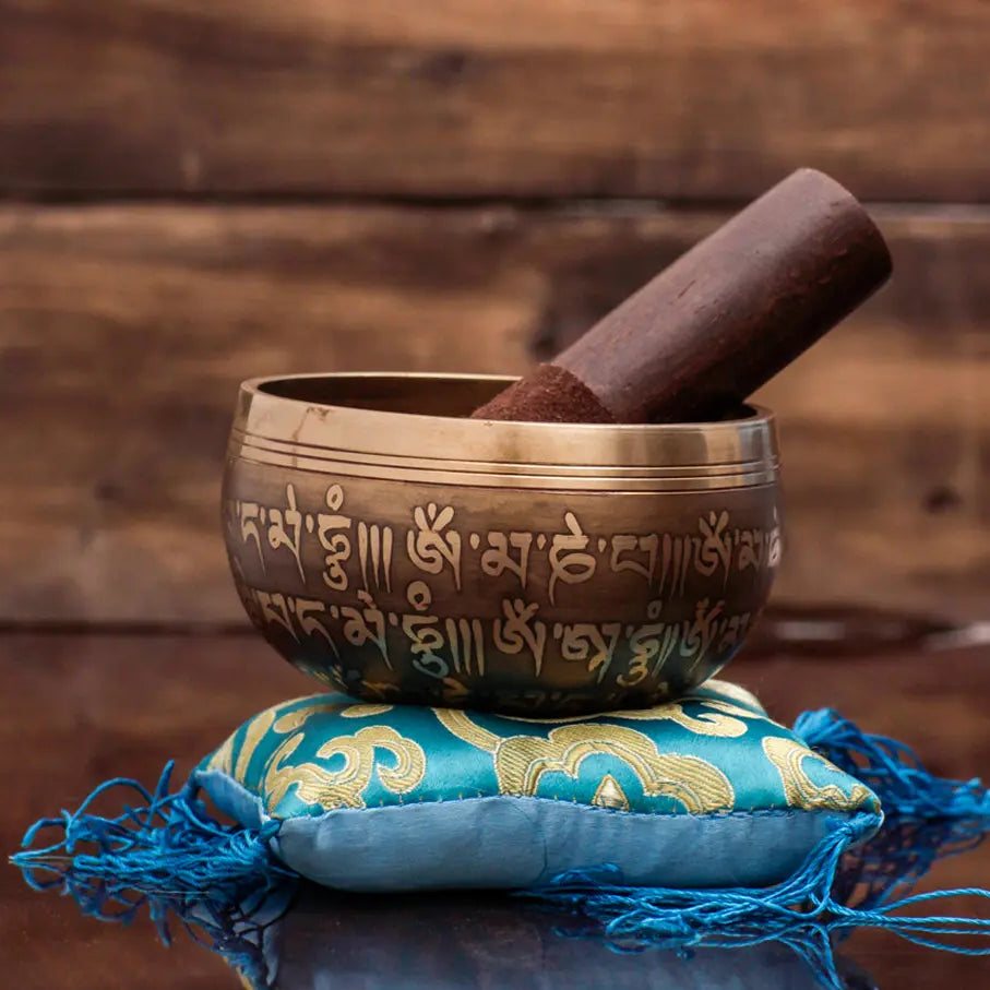 Buddha Mantra Carved Singing Bowl Mallet & Pillow Set - Best HimalayaBest Himalaya