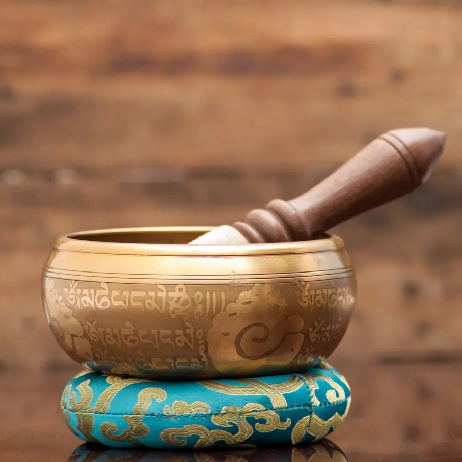 Exquisite Etched Carving Singing Bowl Set for Meditation and Sound Therapy with Beautiful Design - Best Himalaya