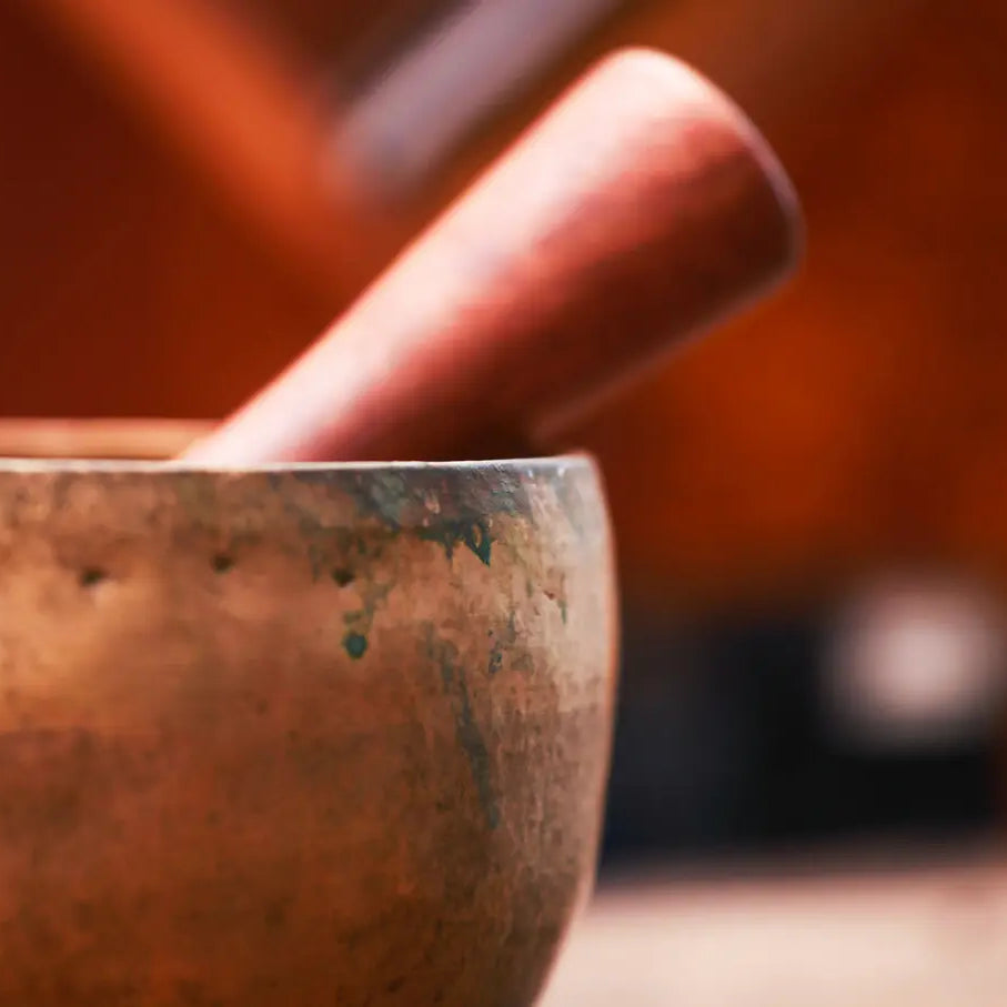 Old Style Tibet Thado Bati Singing Bowl - Best HimalayaBest Himalaya