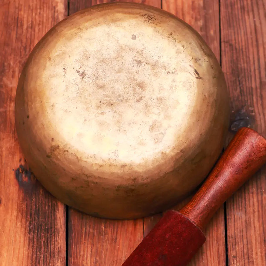 Old Style Tibet Thado Bati Singing Bowl - Best HimalayaBest Himalaya