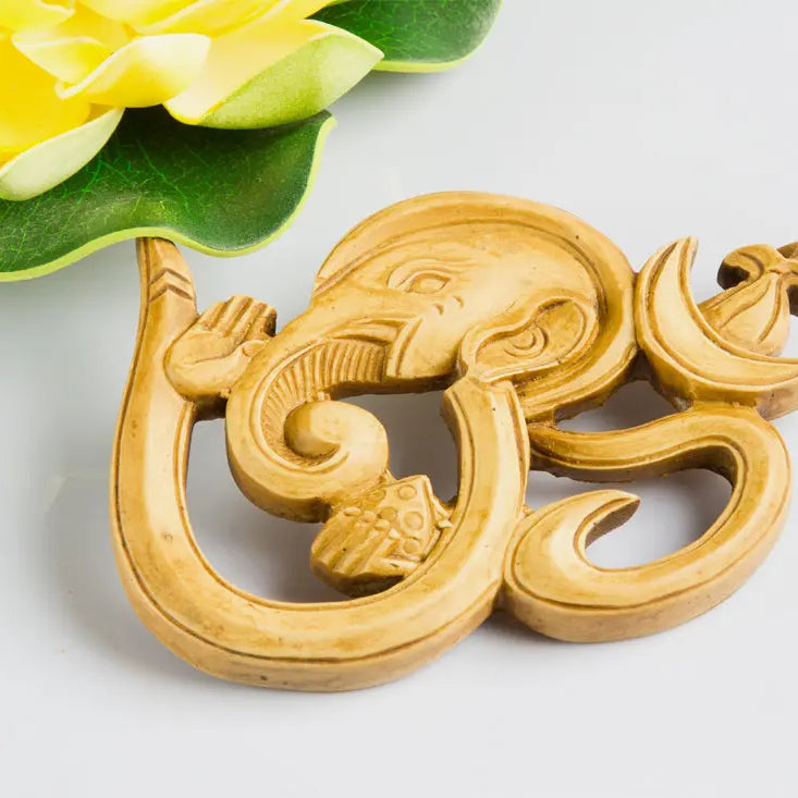 Resin Om mantra symbol craft - Best Himalaya