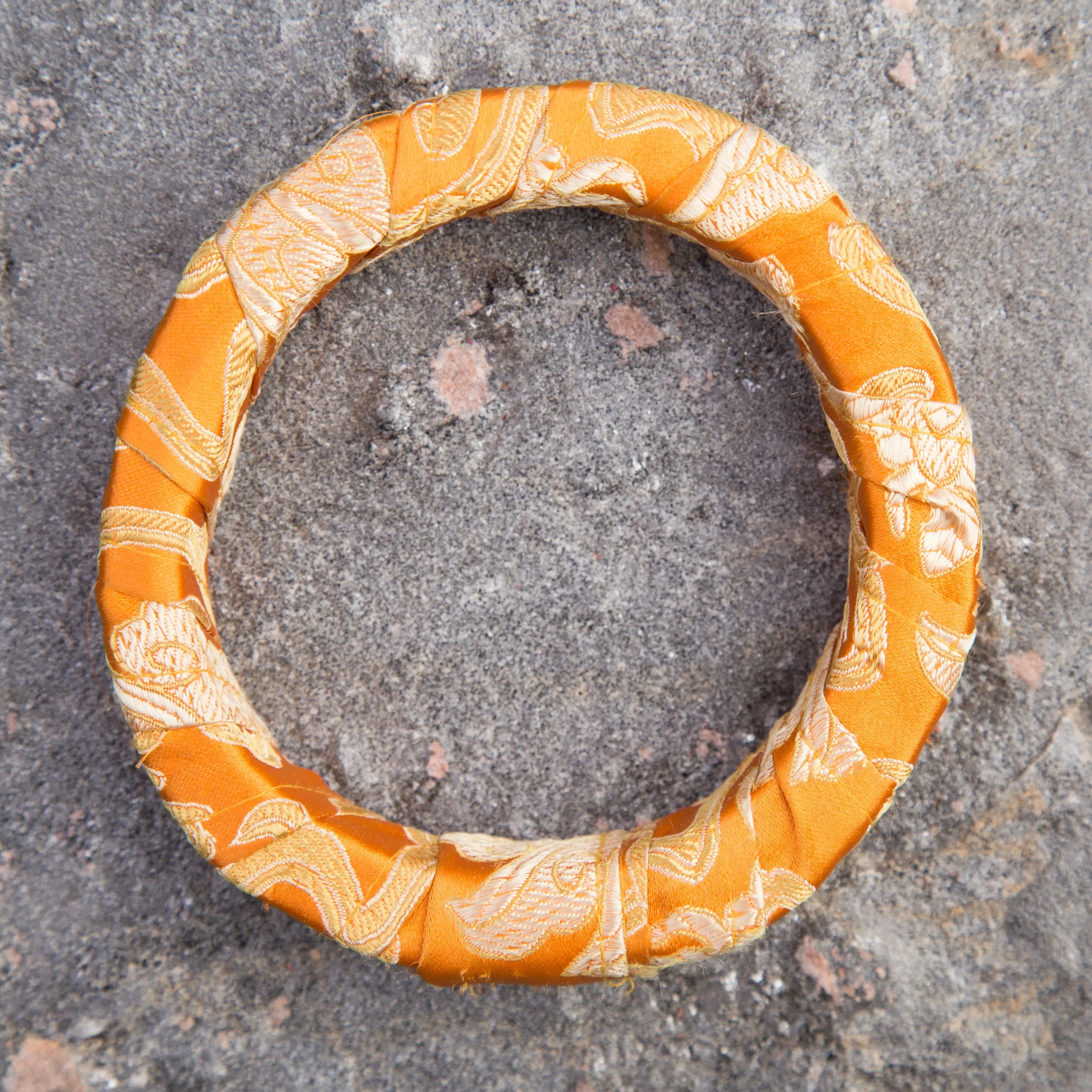 Unique Flat Ring Singing Bowl Cushion - Best HimalayaBest Himalaya