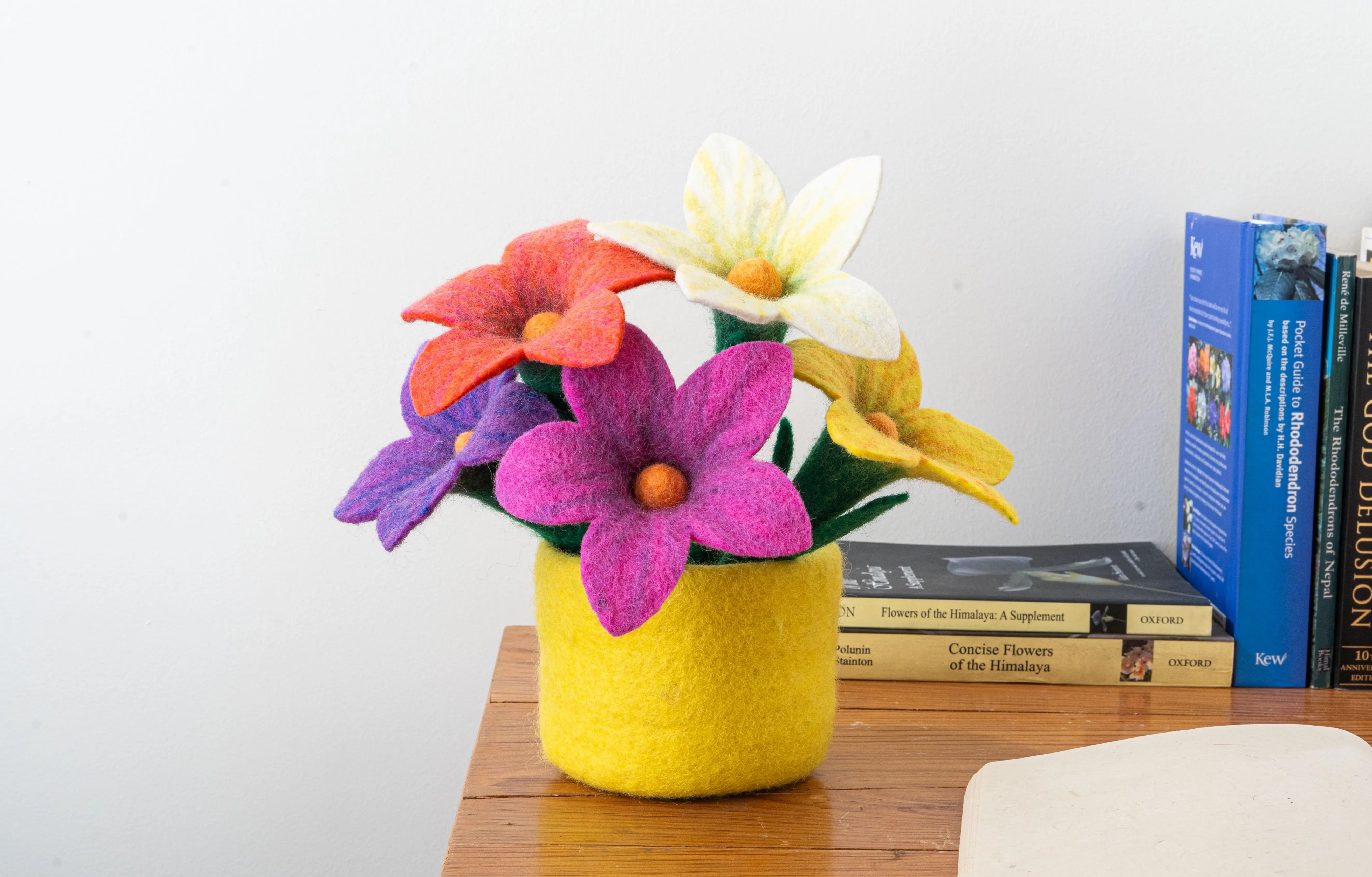 Crafting Impeccable Felt Flowers: Unveiling the Artistry of Handmade Floral Creations - Best Himalaya