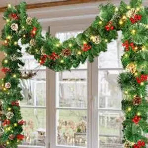 Deck the Halls with Christmas Cheer: Felt Christmas Garland Takes the Holiday Season by Storm