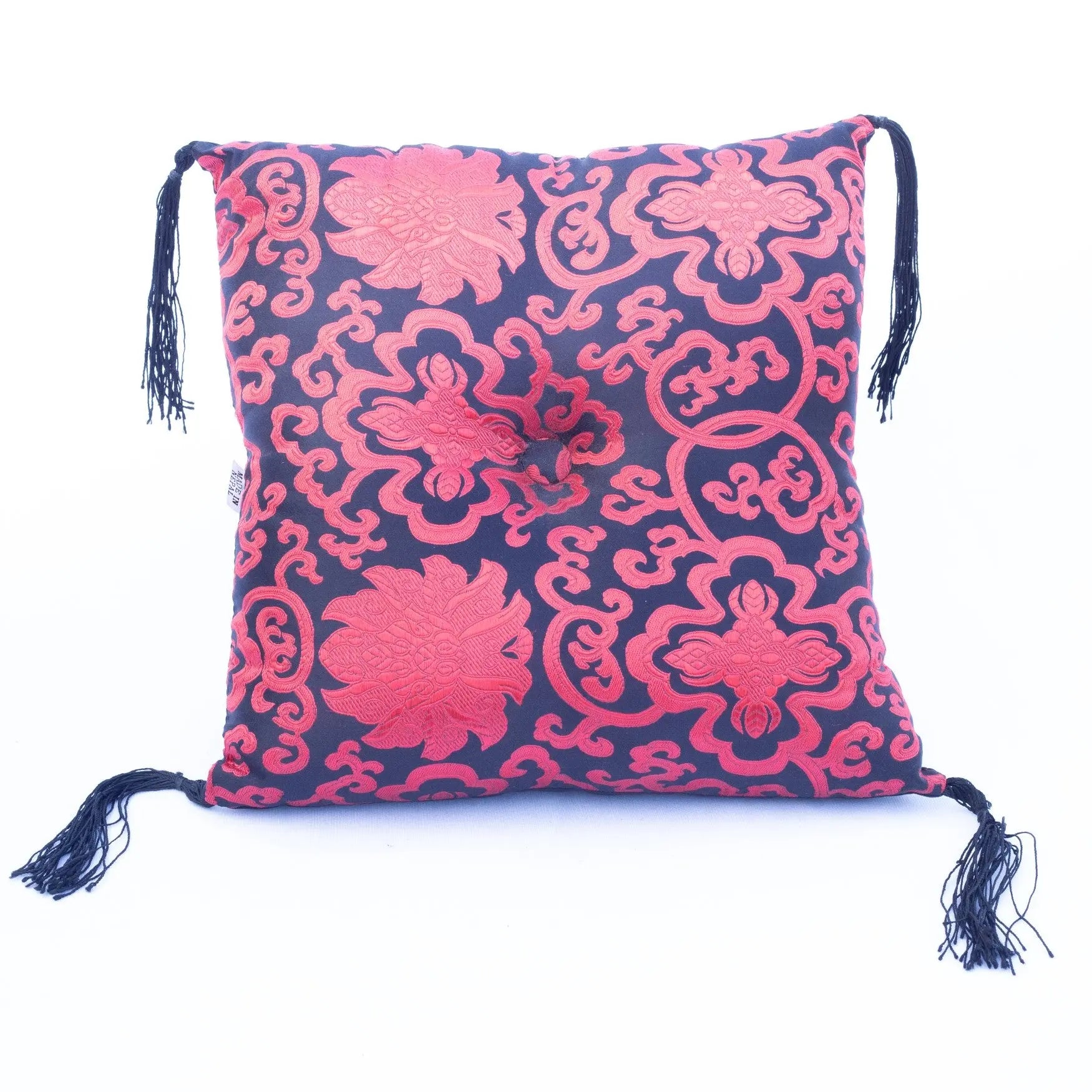 Decorating Home Spaces with Throw Pillows: Elevate Your Space with Cushioned Style - Best Himalaya