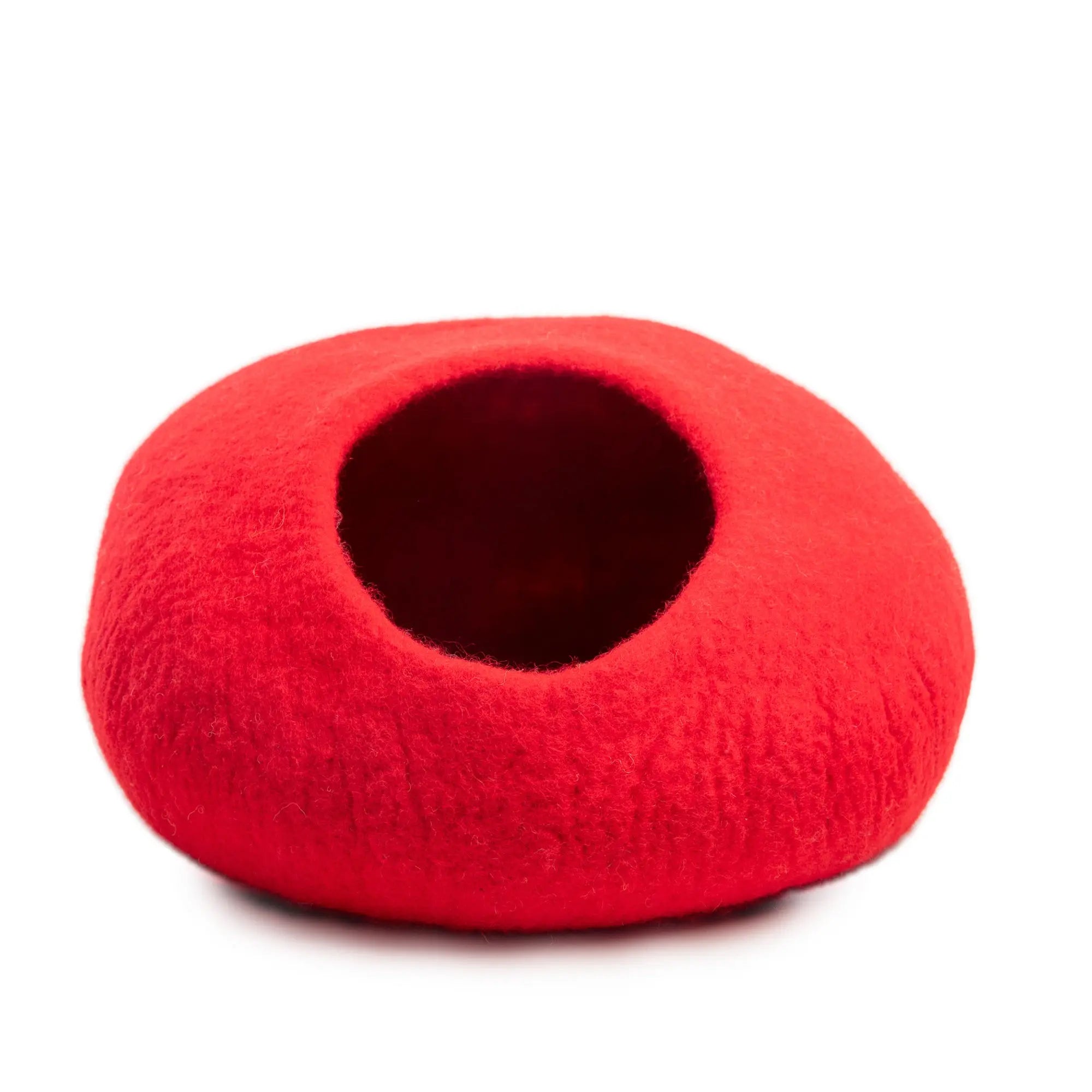 Prioritizing Your Cat's Comfort: The Role of Cat Cave Felt Beds - Best Himalaya
