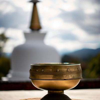 Singing Bowls For Meditation Healing, Benefits, Origins & Misconceptions