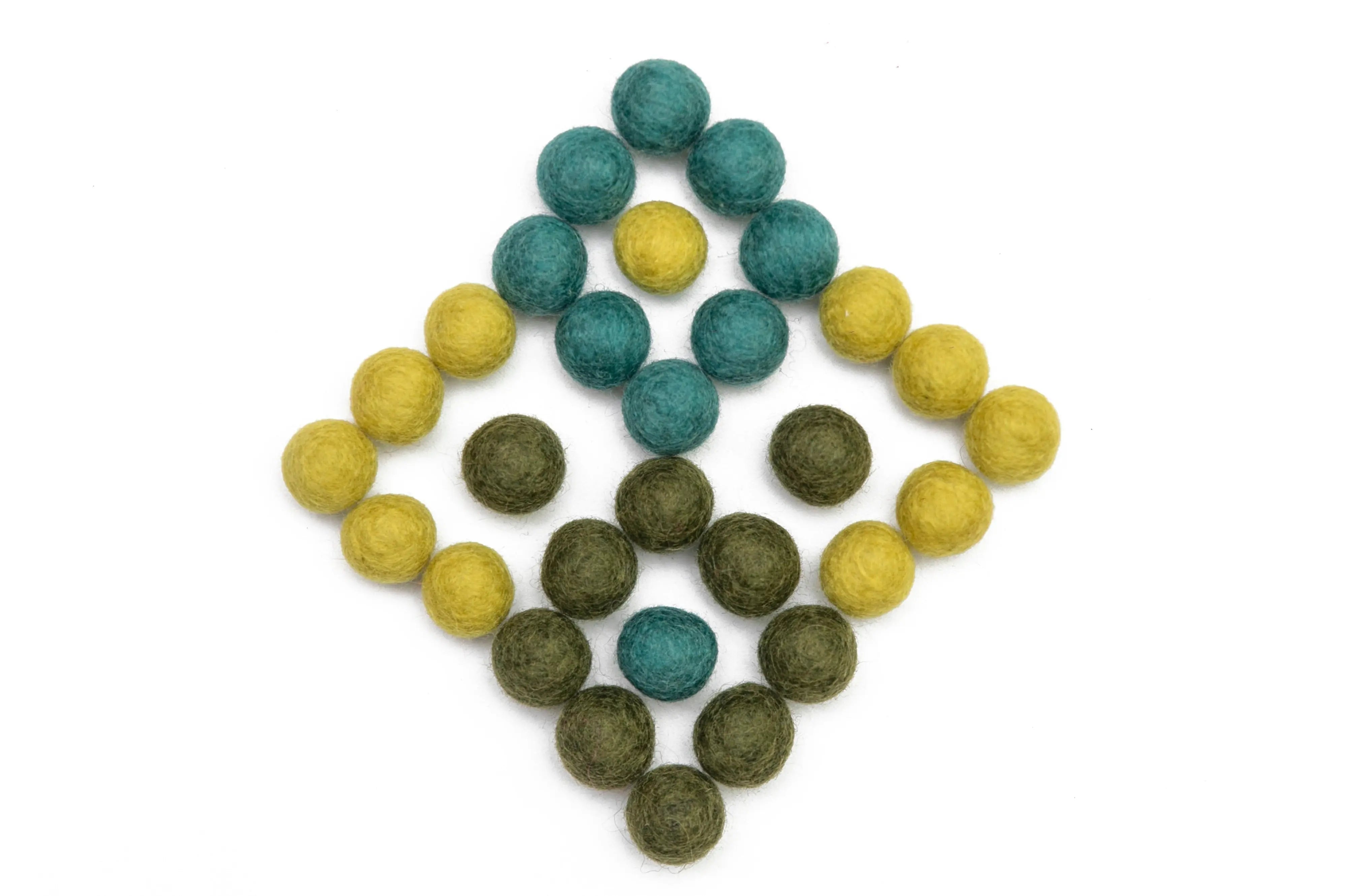 2cm Felt Balls Best Himalaya