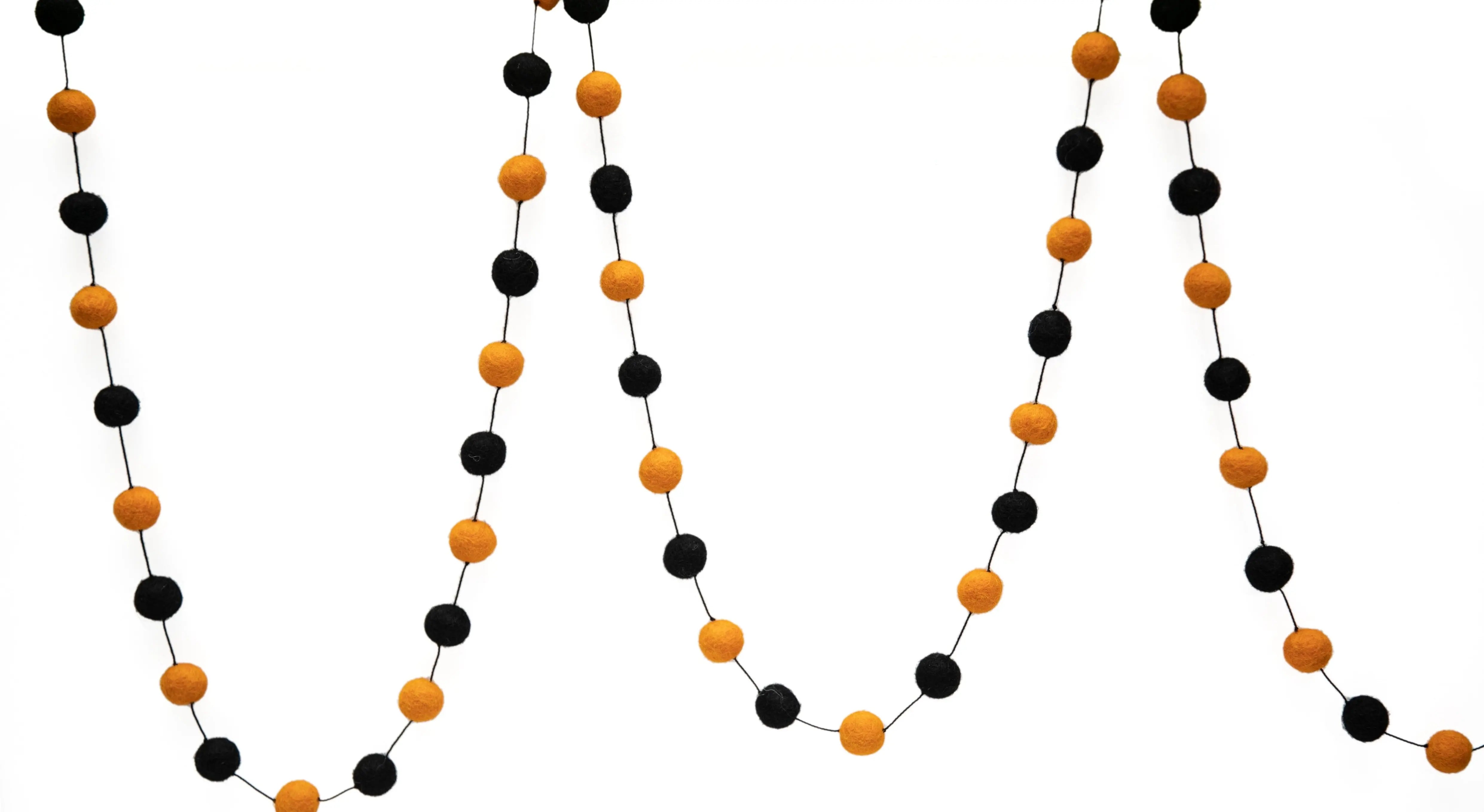 Handcrafted Felt Garland: Rustic Home Decor for Holidays and Events - Best HimalayaBest Himalaya