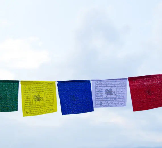 Om Mani Padme Hum Mantra Printed Tibetan Buddhist Prayer Flag - Best HimalayaBest Himalaya