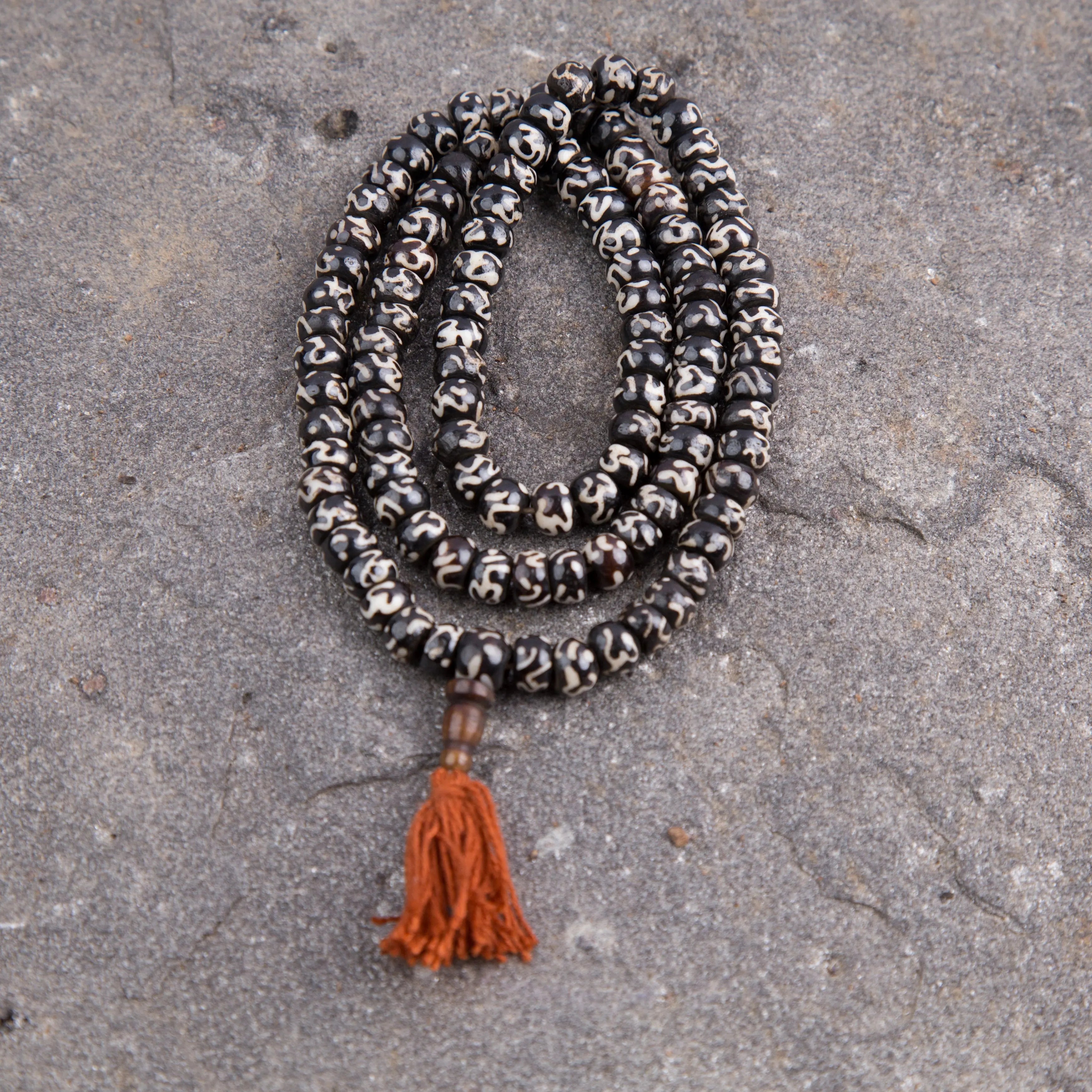 Tibetan Buddhist Prayer Mala Beads necklace - Best Himalaya