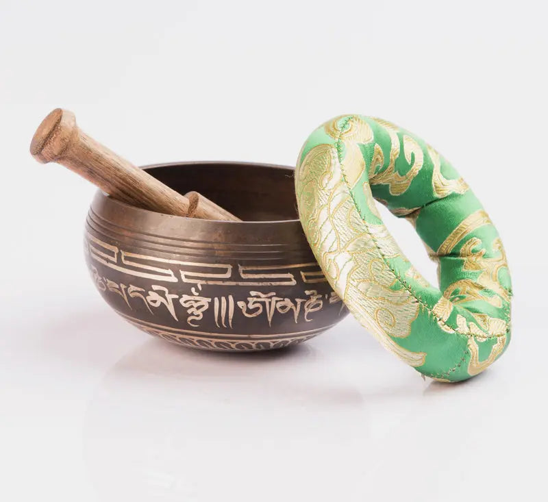 Tibetan Endless Knot Etched Mantra Singing Bowl - Best HimalayaBest Himalaya