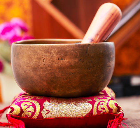 Thado Bati Silk Pillow set Singing Bowl For Chakra Balance